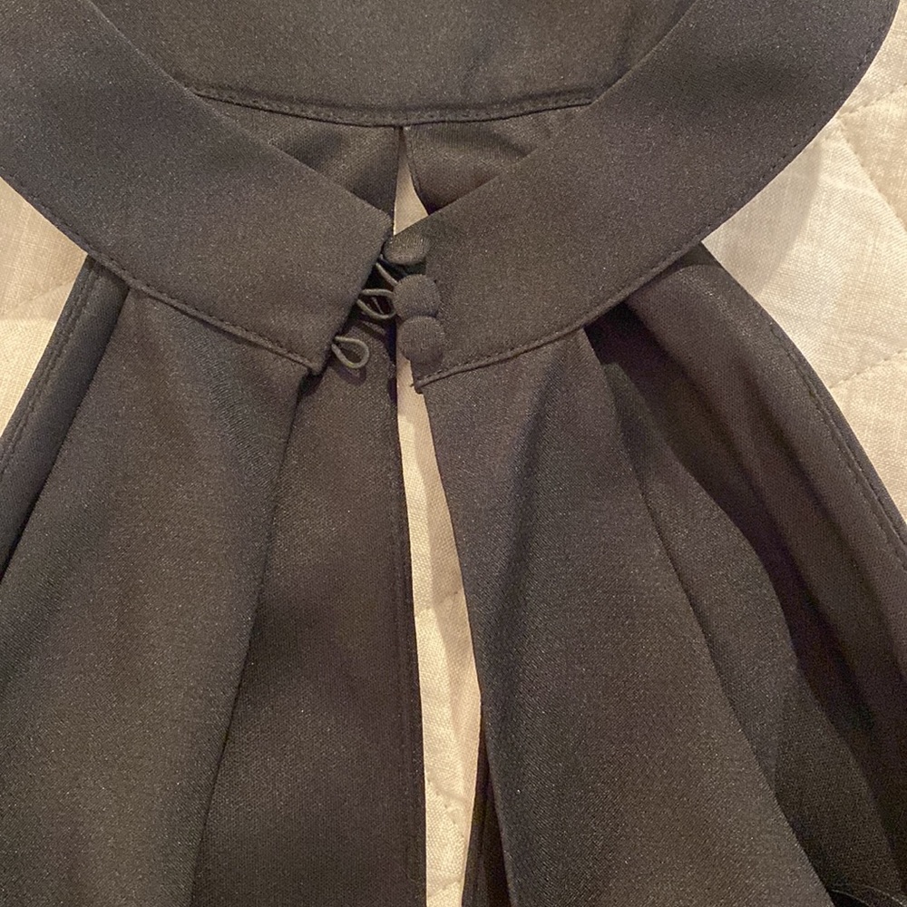 Lulu’s Little Black Dress - Picture 7 of 9